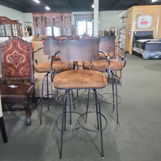SET OF 5 STOOLS BIH Rock's Consign Furniture Reno