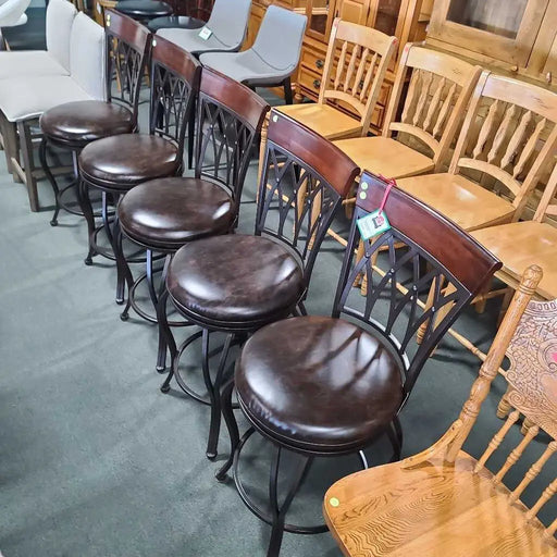 SET OF 5 STOOLS BIH Rock's Consign Furniture Reno