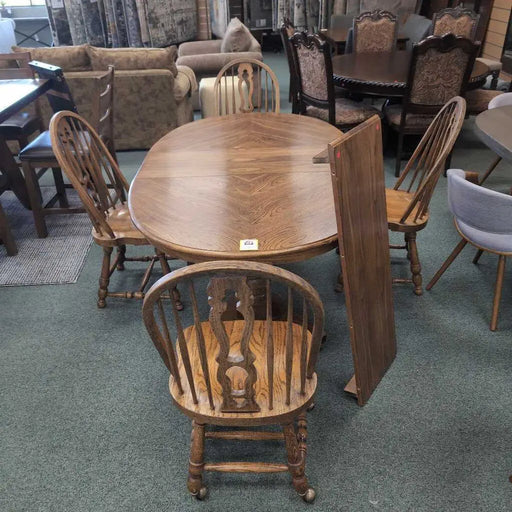 TABLE W/ 2 LEAVES AND 4 CHAIRS BKH Rock's Consign Furniture Reno