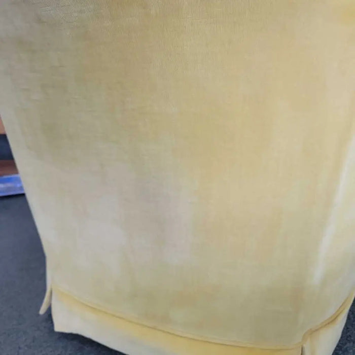 YELLOW ACCENT CHAIR KC Rock's Consign Furniture Reno