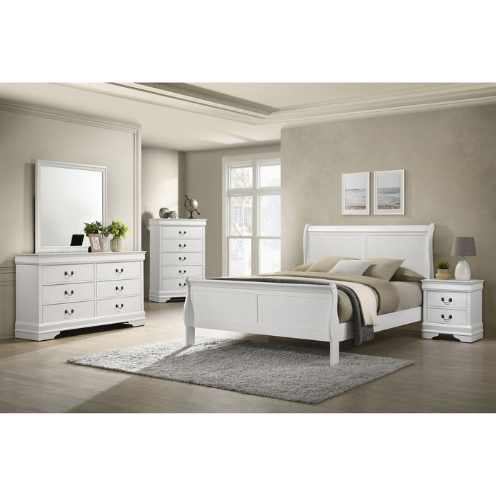 Bedroom Set With Curved Details
