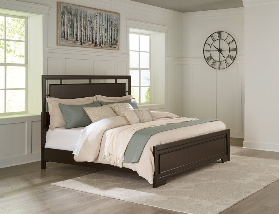 Covetown King Panel Bed with Mirrored Dresser, Chest and Nightstand