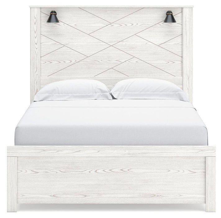 Gerridan Queen Panel Bed with Mirrored Dresser