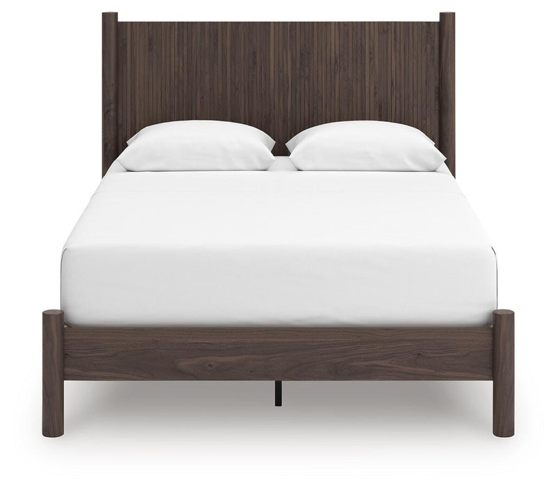 Pamytta Queen Panel Platform Bed, Dresser, Mirror, Chest and Nightstand