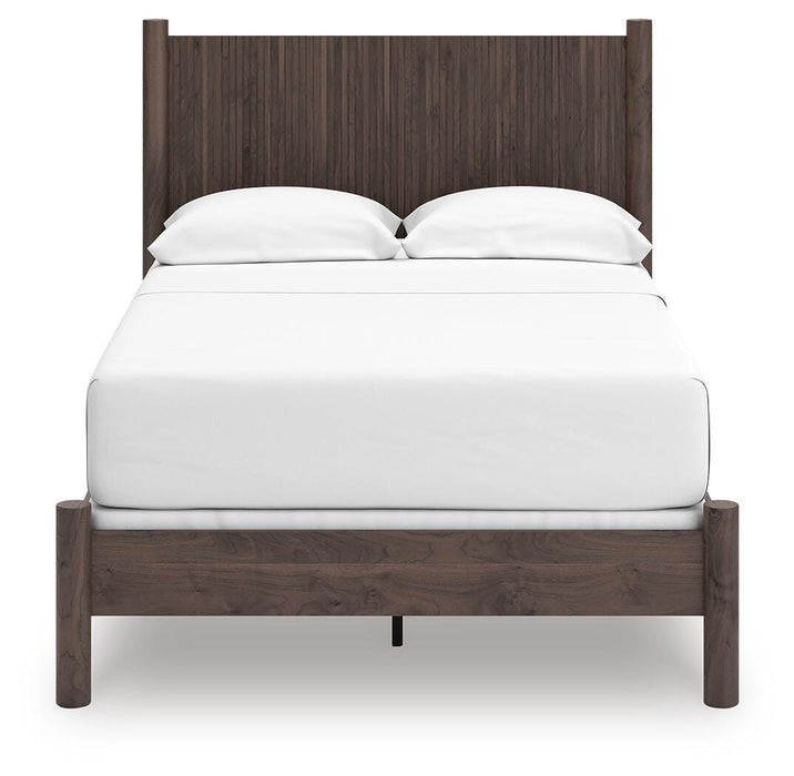 Pamytta Full Panel Bed, Dresser and Mirror