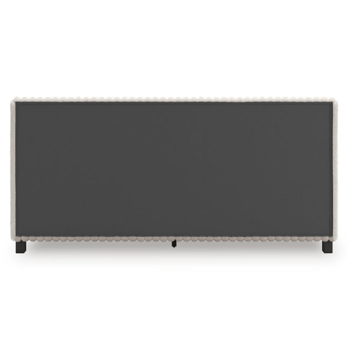 Zuraleus King Upholstered Bed