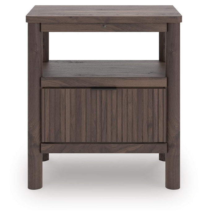 Cadmori Queen Panel Platform Bed, Dresser, Mirror, Chest and Nightstand