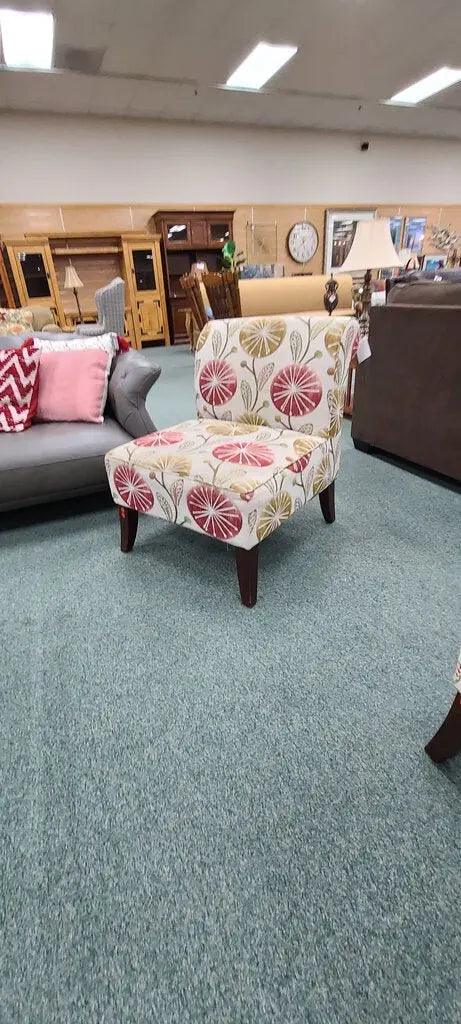 ACCENT CHAIR Rock's Consign Furniture Reno