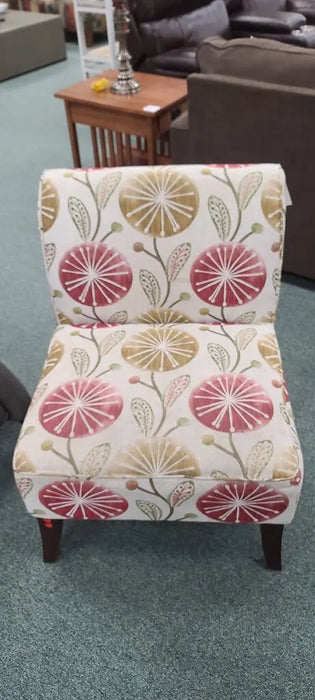 ACCENT CHAIR Rock's Consign Furniture Reno