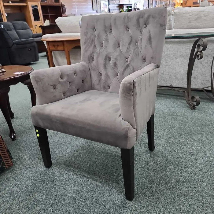 CHAIR ML Rock's Consign Furniture Reno